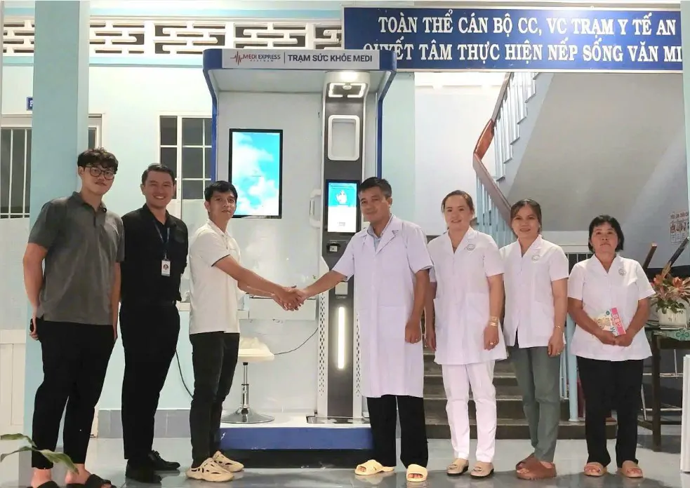 Healthcare kiosk